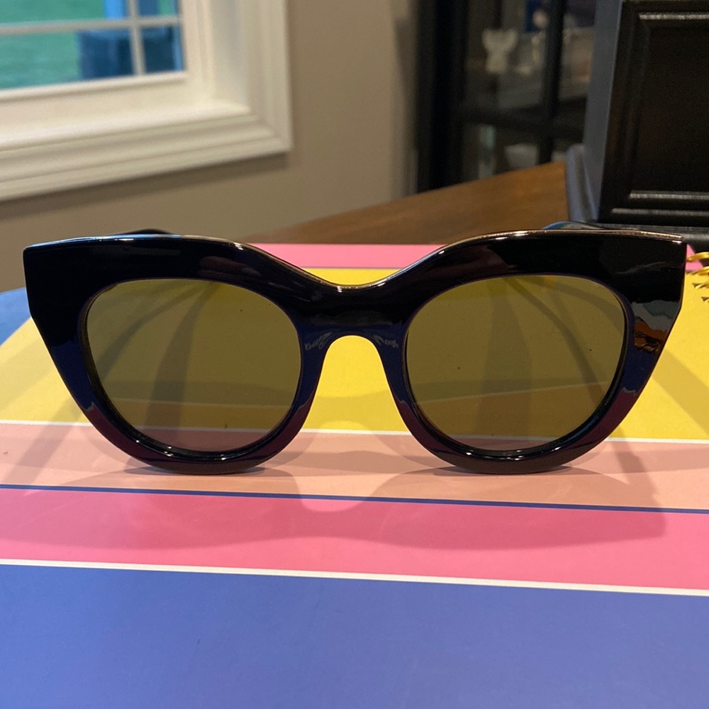 Le Specs AIR HEART | BLACK